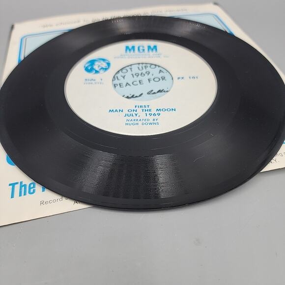 Apollo 11 Flight First Man On The Moon 1969 7" 45RPM Commemorative Record - Picture 9 of 12